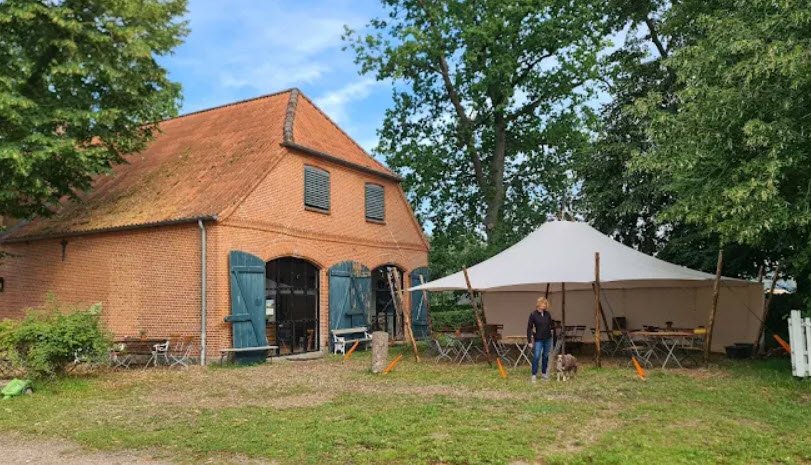 Gut Deutsch-Nienhof - Verwaltung, Germany